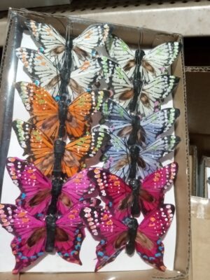 b6694 med. butterfly on clip- box/pink, lavender, orange, white, fuschia